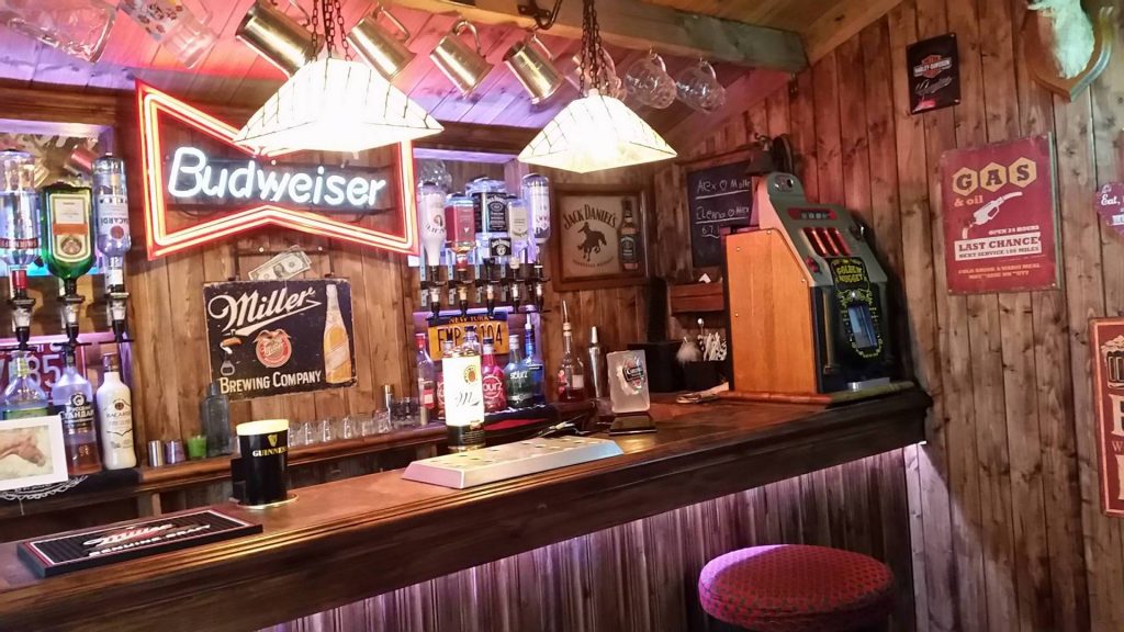 The Dog House - Lincolnshire - Pub Shed